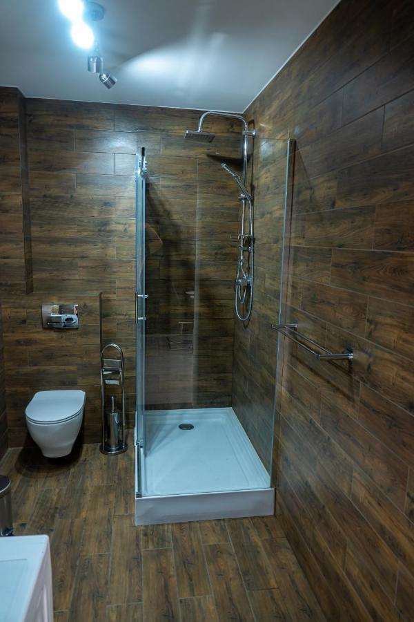 Apartament Przy Parku Z Duzym Tarasem ,Prywatny Parking Apartment Swinoujscie Exterior photo